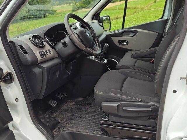 Белый Рено Трафик, объемом двигателя 1.6 л и пробегом 238 тыс. км за 9500 $, фото 18 на Automoto.ua