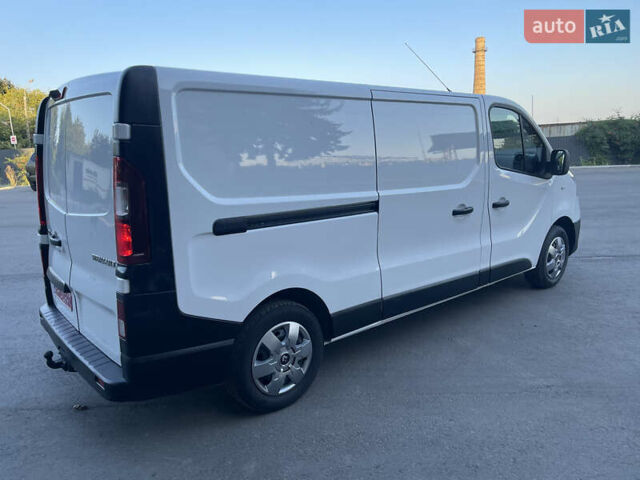 Білий Рено Трафік, об'ємом двигуна 1.6 л та пробігом 142 тис. км за 12900 $, фото 9 на Automoto.ua