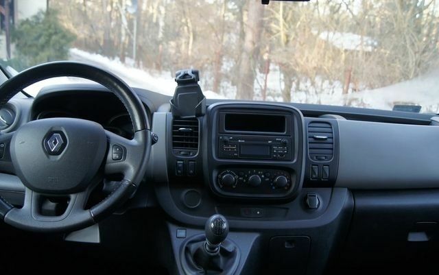 Белый Рено Трафик, объемом двигателя 1.6 л и пробегом 186 тыс. км за 11200 $, фото 11 на Automoto.ua