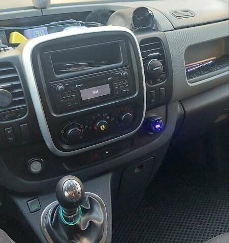 Білий Рено Трафік, об'ємом двигуна 1.6 л та пробігом 280 тис. км за 13999 $, фото 21 на Automoto.ua