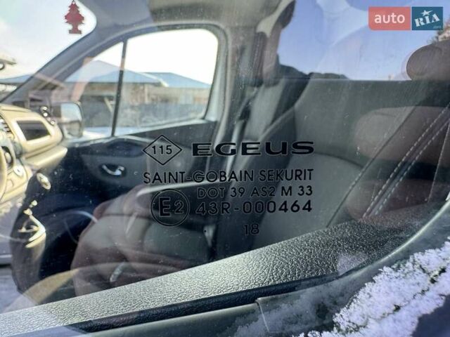 Белый Рено Трафик, объемом двигателя 1.6 л и пробегом 202 тыс. км за 12900 $, фото 39 на Automoto.ua