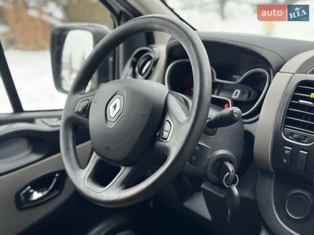 Білий Рено Трафік, об'ємом двигуна 1.6 л та пробігом 251 тис. км за 16900 $, фото 31 на Automoto.ua