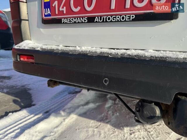 Белый Рено Трафик, объемом двигателя 1.6 л и пробегом 202 тыс. км за 12900 $, фото 38 на Automoto.ua