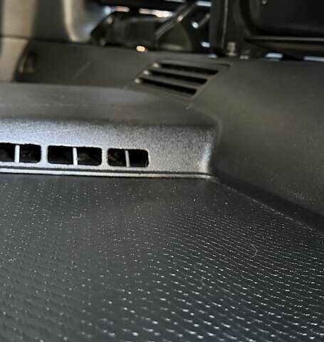 Белый Рено Трафик, объемом двигателя 1.6 л и пробегом 274 тыс. км за 18950 $, фото 82 на Automoto.ua