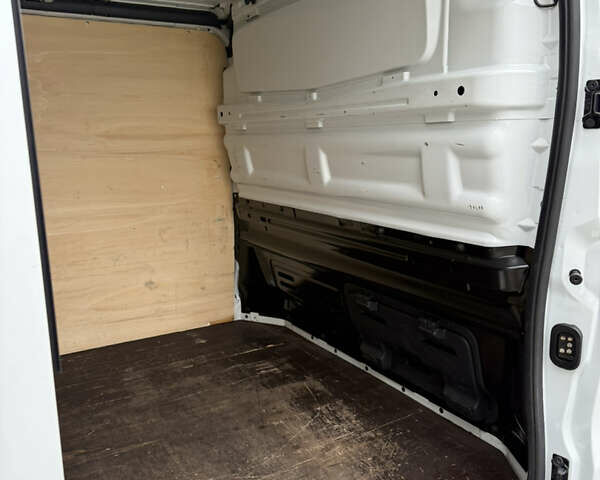 Белый Рено Трафик, объемом двигателя 1.6 л и пробегом 174 тыс. км за 14900 $, фото 39 на Automoto.ua