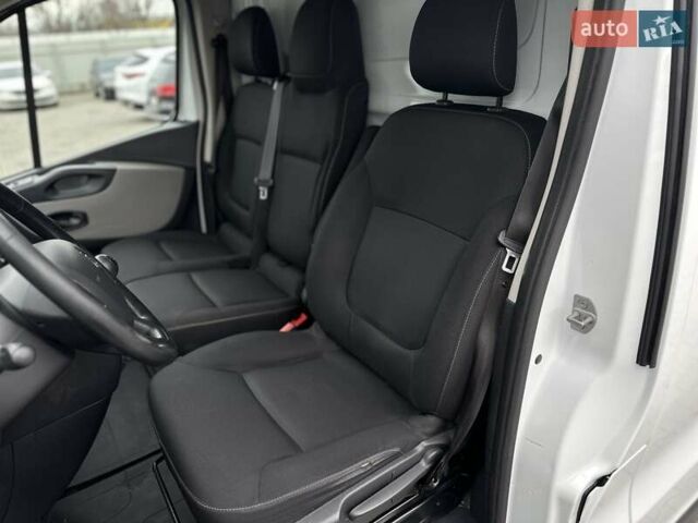 Білий Рено Трафік, об'ємом двигуна 1.6 л та пробігом 177 тис. км за 14000 $, фото 29 на Automoto.ua
