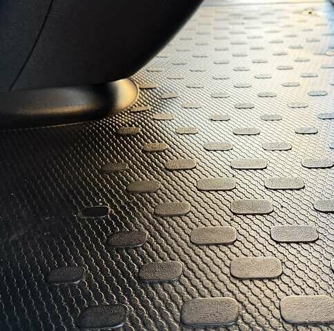 Белый Рено Трафик, объемом двигателя 1.6 л и пробегом 274 тыс. км за 18950 $, фото 70 на Automoto.ua