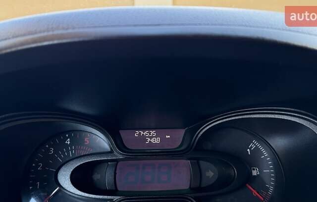 Белый Рено Трафик, объемом двигателя 1.6 л и пробегом 274 тыс. км за 18950 $, фото 110 на Automoto.ua