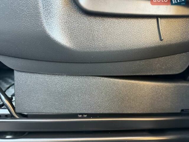 Белый Рено Трафик, объемом двигателя 1.6 л и пробегом 274 тыс. км за 18950 $, фото 97 на Automoto.ua