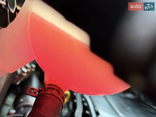 Белый Рено Трафик, объемом двигателя 1.6 л и пробегом 274 тыс. км за 18950 $, фото 58 на Automoto.ua