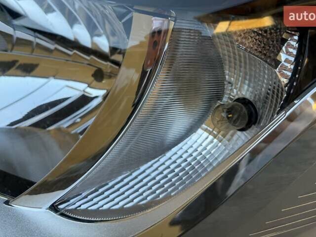 Белый Рено Трафик, объемом двигателя 1.6 л и пробегом 274 тыс. км за 18950 $, фото 20 на Automoto.ua