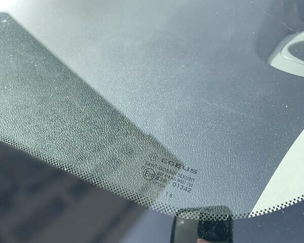 Белый Рено Трафик, объемом двигателя 1.6 л и пробегом 190 тыс. км за 14600 $, фото 16 на Automoto.ua