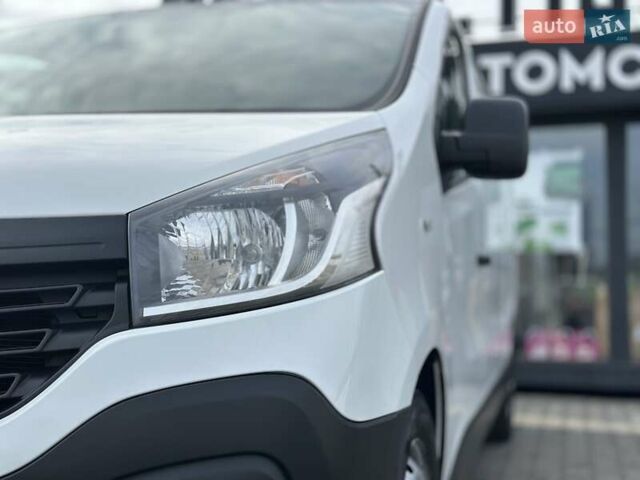 Білий Рено Трафік, об'ємом двигуна 1.6 л та пробігом 177 тис. км за 14000 $, фото 5 на Automoto.ua