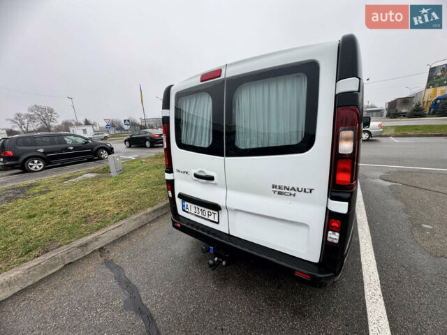 Белый Рено Трафик, объемом двигателя 1.6 л и пробегом 159 тыс. км за 17000 $, фото 7 на Automoto.ua