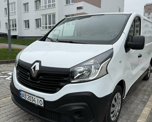 Белый Рено Трафик, объемом двигателя 1.6 л и пробегом 174 тыс. км за 15500 $, фото 12 на Automoto.ua
