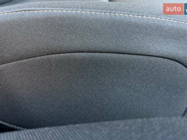 Белый Рено Трафик, объемом двигателя 1.6 л и пробегом 274 тыс. км за 18950 $, фото 154 на Automoto.ua