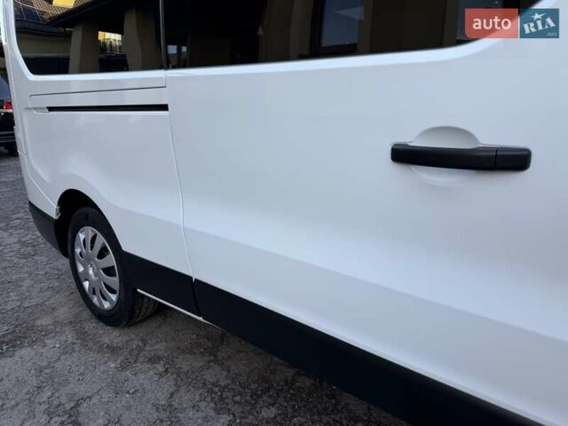 Белый Рено Трафик, объемом двигателя 1.6 л и пробегом 274 тыс. км за 18950 $, фото 29 на Automoto.ua