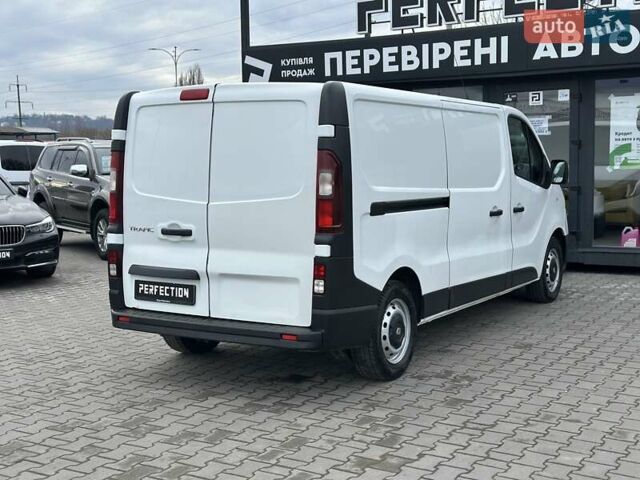 Білий Рено Трафік, об'ємом двигуна 1.6 л та пробігом 177 тис. км за 14000 $, фото 16 на Automoto.ua