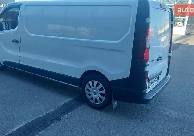 Білий Рено Трафік, об'ємом двигуна 1.6 л та пробігом 280 тис. км за 13999 $, фото 5 на Automoto.ua