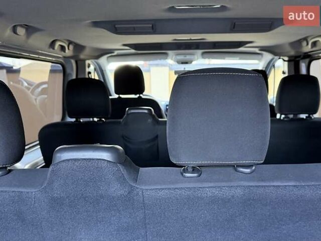 Белый Рено Трафик, объемом двигателя 1.6 л и пробегом 274 тыс. км за 18950 $, фото 135 на Automoto.ua