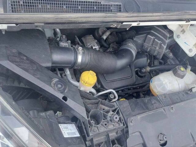 Белый Рено Трафик, объемом двигателя 1.6 л и пробегом 283 тыс. км за 13300 $, фото 14 на Automoto.ua