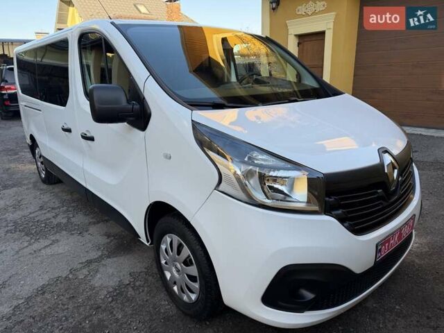 Белый Рено Трафик, объемом двигателя 1.6 л и пробегом 274 тыс. км за 18950 $, фото 15 на Automoto.ua