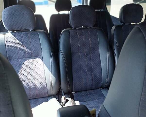 Белый Рено Трафик, объемом двигателя 1.6 л и пробегом 380 тыс. км за 15200 $, фото 2 на Automoto.ua