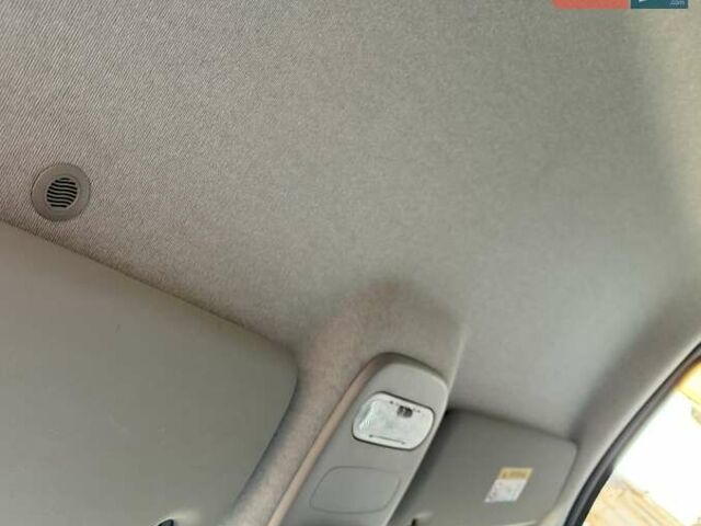 Белый Рено Трафик, объемом двигателя 1.6 л и пробегом 274 тыс. км за 18950 $, фото 99 на Automoto.ua