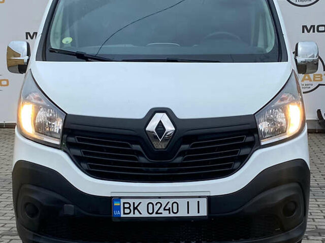 Белый Рено Трафик, объемом двигателя 1.6 л и пробегом 251 тыс. км за 15900 $, фото 5 на Automoto.ua