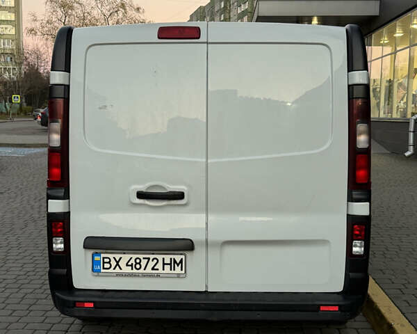 Білий Рено Трафік, об'ємом двигуна 1.6 л та пробігом 148 тис. км за 13000 $, фото 2 на Automoto.ua