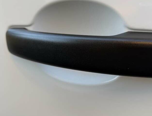 Белый Рено Трафик, объемом двигателя 1.6 л и пробегом 274 тыс. км за 18950 $, фото 53 на Automoto.ua