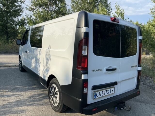 Белый Рено Трафик, объемом двигателя 1.6 л и пробегом 170 тыс. км за 13200 $, фото 21 на Automoto.ua