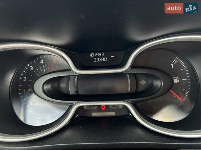 Білий Рено Трафік, об'ємом двигуна 1.6 л та пробігом 181 тис. км за 17600 $, фото 11 на Automoto.ua