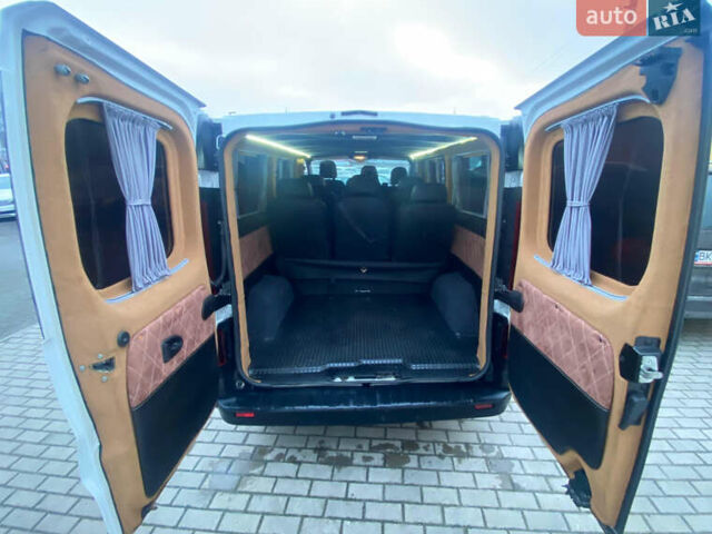 Белый Рено Трафик, объемом двигателя 1.6 л и пробегом 251 тыс. км за 15900 $, фото 26 на Automoto.ua