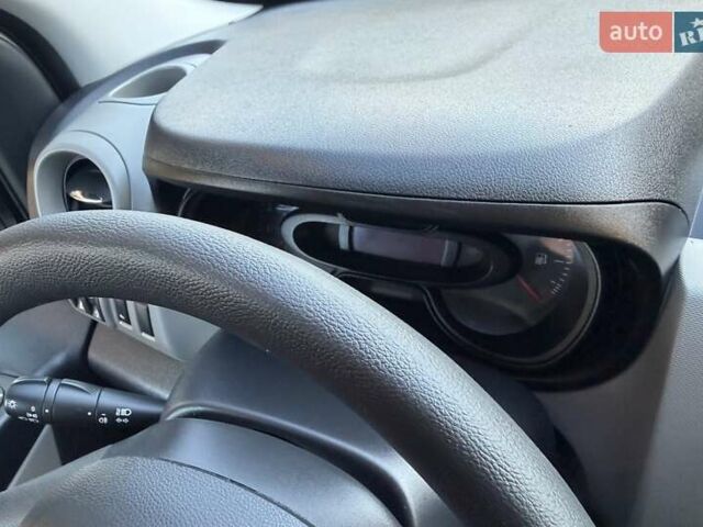 Белый Рено Трафик, объемом двигателя 1.6 л и пробегом 274 тыс. км за 18950 $, фото 107 на Automoto.ua