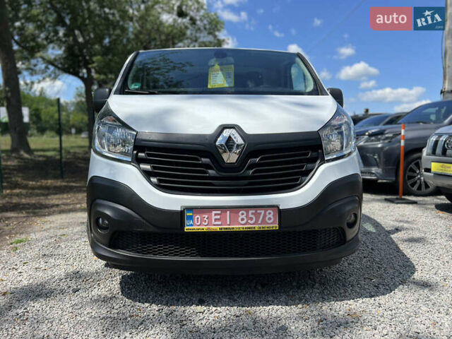 Белый Рено Трафик, объемом двигателя 1.6 л и пробегом 137 тыс. км за 15500 $, фото 4 на Automoto.ua