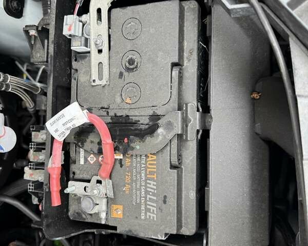 Белый Рено Трафик, объемом двигателя 1.6 л и пробегом 212 тыс. км за 18999 $, фото 40 на Automoto.ua