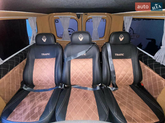 Белый Рено Трафик, объемом двигателя 1.6 л и пробегом 251 тыс. км за 15900 $, фото 18 на Automoto.ua