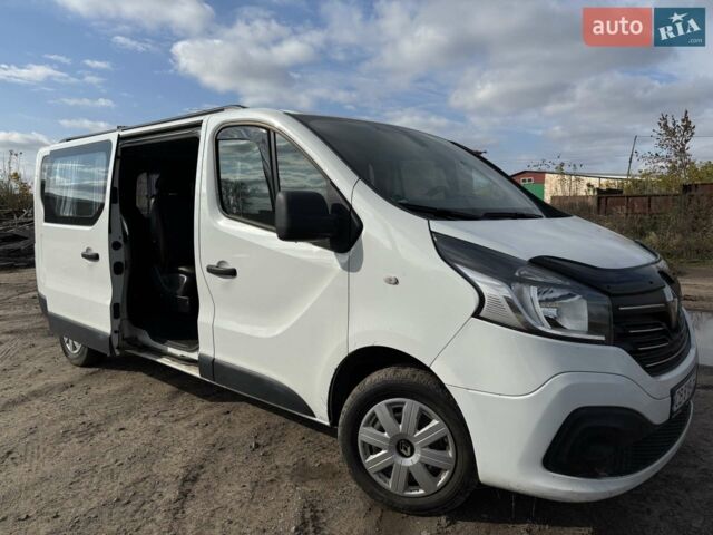 Білий Рено Трафік, об'ємом двигуна 1.6 л та пробігом 181 тис. км за 17600 $, фото 4 на Automoto.ua