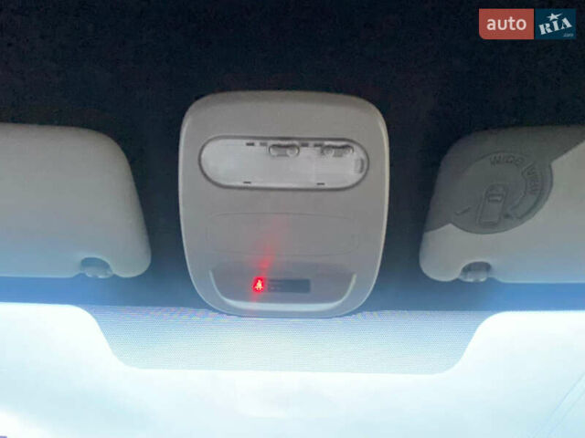 Белый Рено Трафик, объемом двигателя 1.6 л и пробегом 251 тыс. км за 15900 $, фото 15 на Automoto.ua