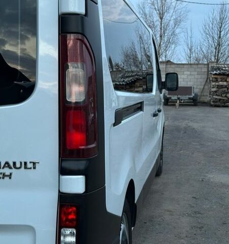 Белый Рено Трафик, объемом двигателя 1.6 л и пробегом 113 тыс. км за 17700 $, фото 25 на Automoto.ua