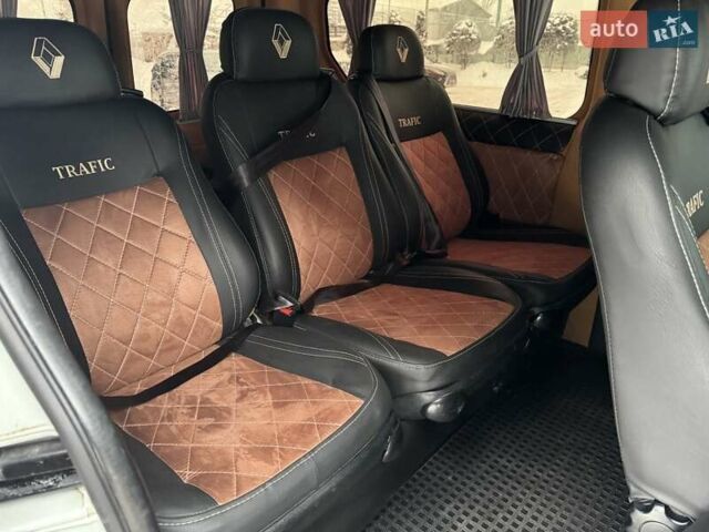 Білий Рено Трафік, об'ємом двигуна 1.6 л та пробігом 251 тис. км за 16900 $, фото 7 на Automoto.ua