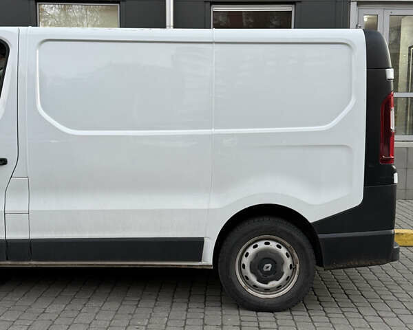 Білий Рено Трафік, об'ємом двигуна 1.6 л та пробігом 148 тис. км за 13000 $, фото 8 на Automoto.ua