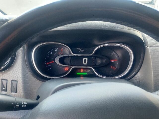 Белый Рено Трафик, объемом двигателя 1.6 л и пробегом 283 тыс. км за 13300 $, фото 21 на Automoto.ua