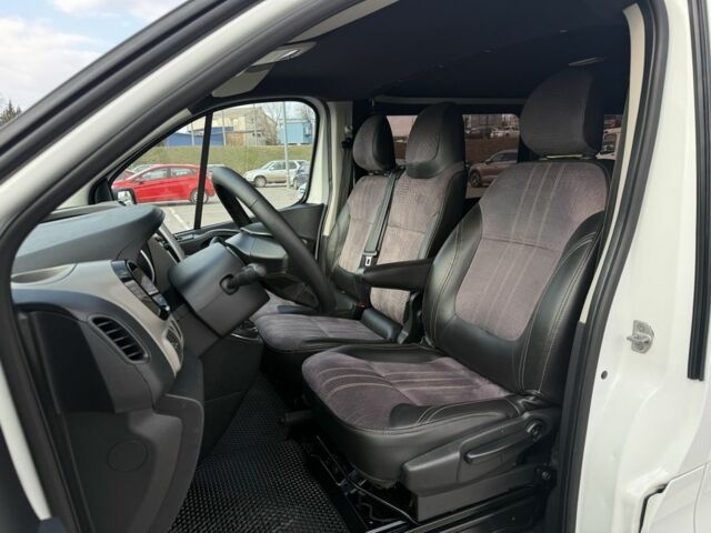 Белый Рено Трафик, объемом двигателя 1.6 л и пробегом 248 тыс. км за 16900 $, фото 10 на Automoto.ua