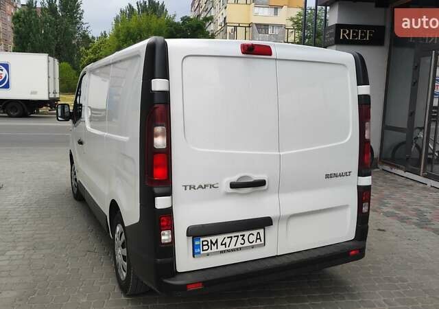 Белый Рено Трафик, объемом двигателя 1.6 л и пробегом 75 тыс. км за 15700 $, фото 4 на Automoto.ua