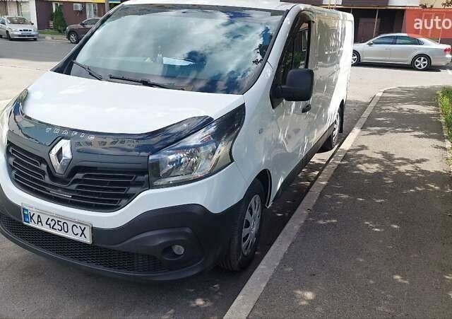 Білий Рено Трафік, об'ємом двигуна 1.6 л та пробігом 280 тис. км за 13999 $, фото 19 на Automoto.ua