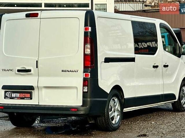 Белый Рено Трафик, объемом двигателя 1.6 л и пробегом 227 тыс. км за 17700 $, фото 9 на Automoto.ua
