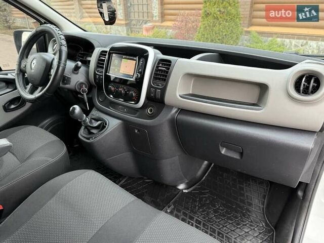 Белый Рено Трафик, объемом двигателя 1.6 л и пробегом 264 тыс. км за 18800 $, фото 55 на Automoto.ua