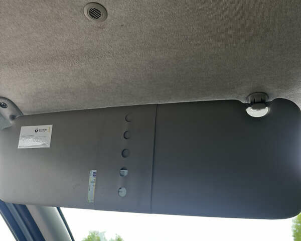 Белый Рено Трафик, объемом двигателя 1.6 л и пробегом 177 тыс. км за 18999 $, фото 41 на Automoto.ua